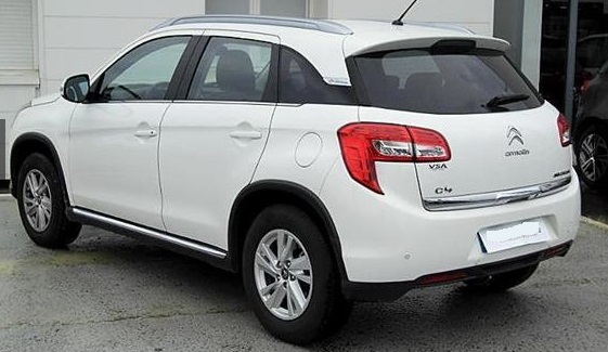 Left hand drive CITROEN C4 AIRCROSS  1.6 e-HDi115 4x2 Feel Edition